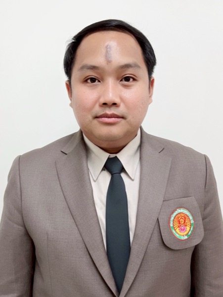 นายสุภัทรชัย  ถ้ำวัด
