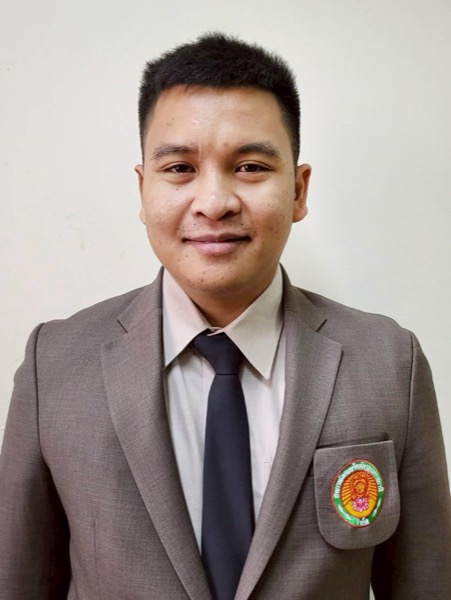 นายวสุรัตน์  โคระรัตน์